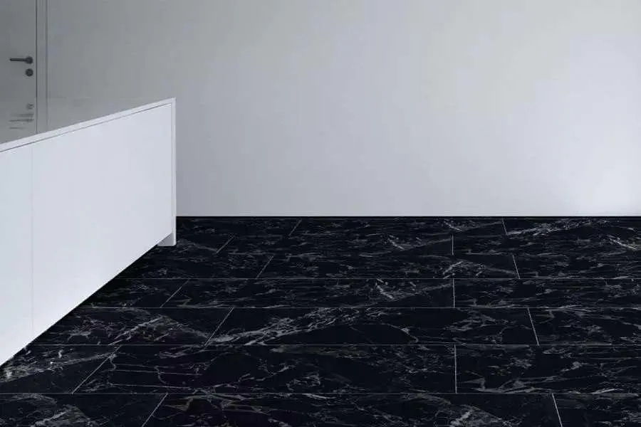 Black - картинка 1